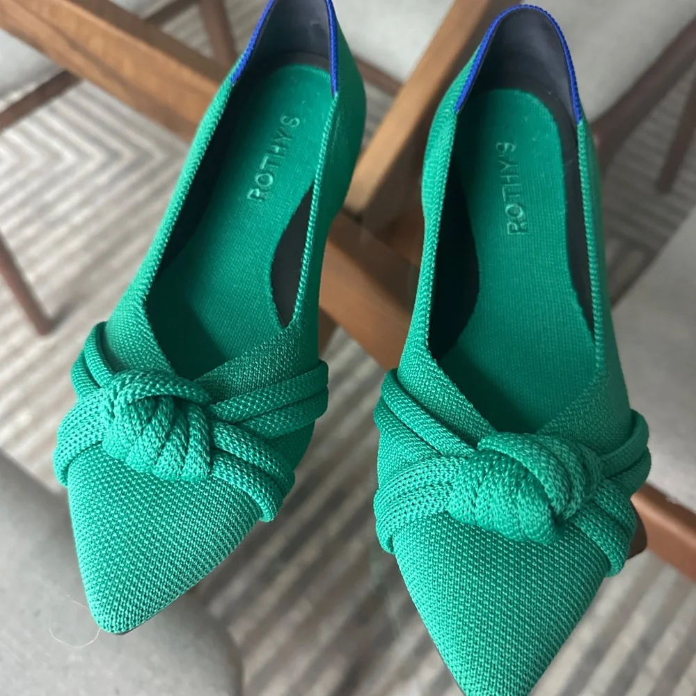 ROTHY’S - vibrant green pointed flats - The Knot Point II - Picture 2 of 6